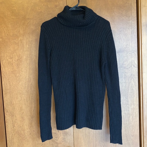 GUC Women’s black turtleneck knit sweater - size 12-14 - Picture 1 of 5
